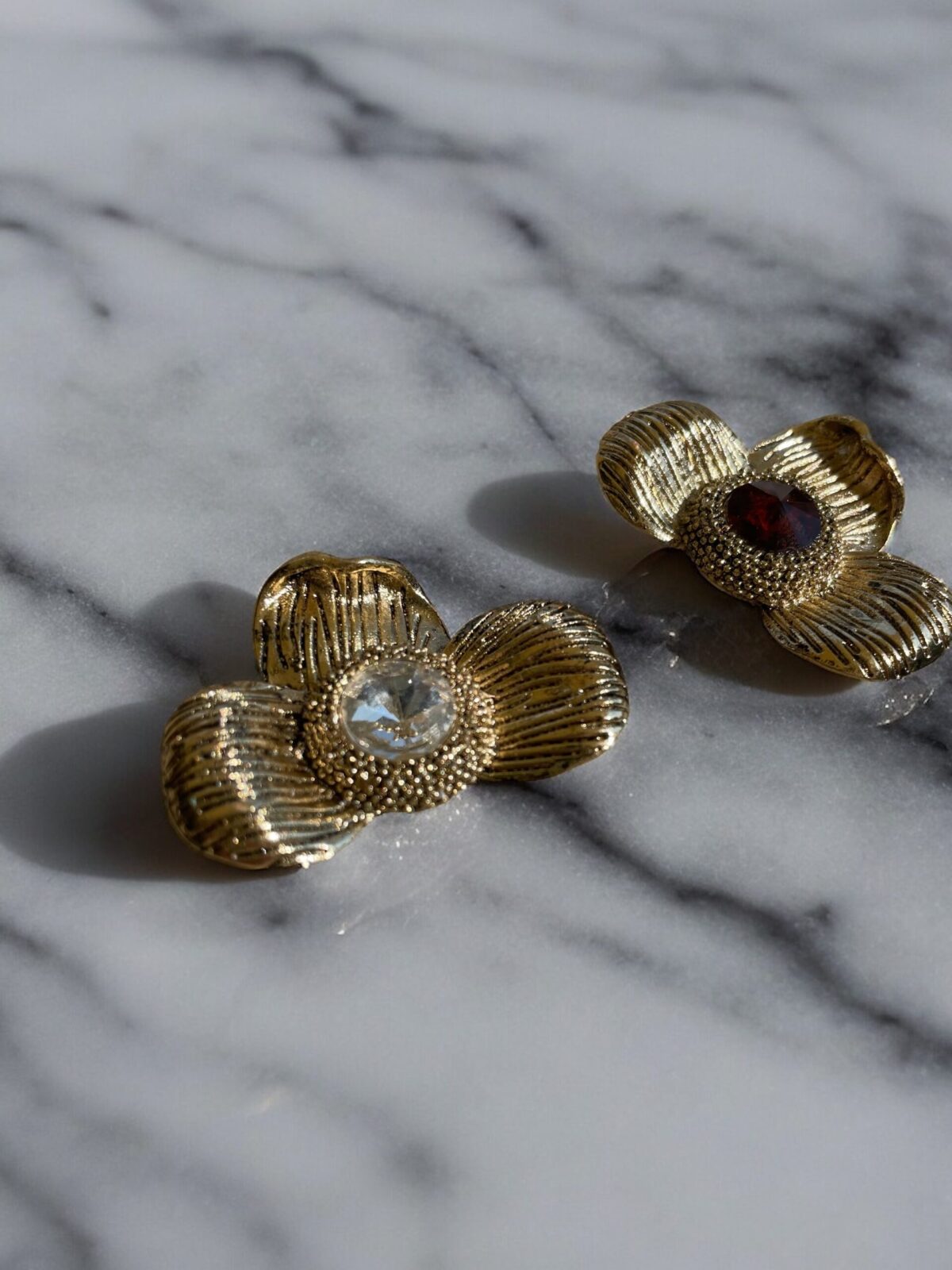 Clips Fleurs Jumelles - Or & pierre Brune-