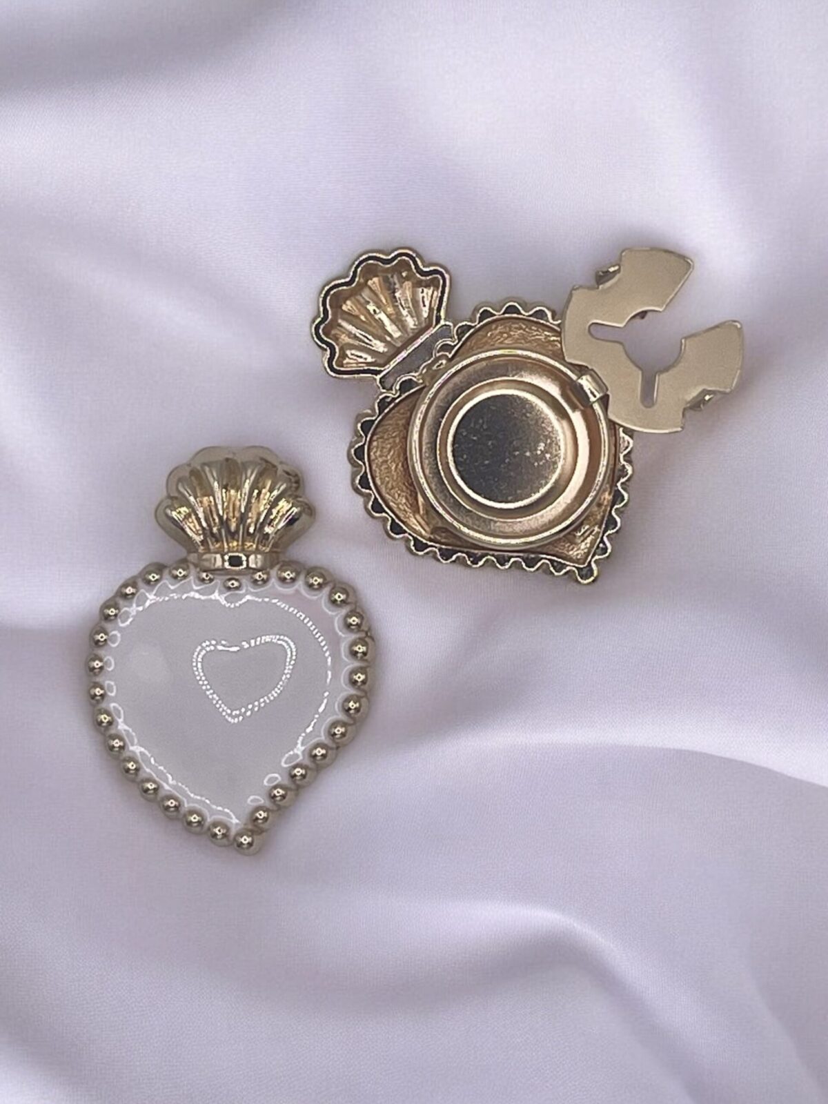 Bijou de bouton Exvoto blanc – Image 2