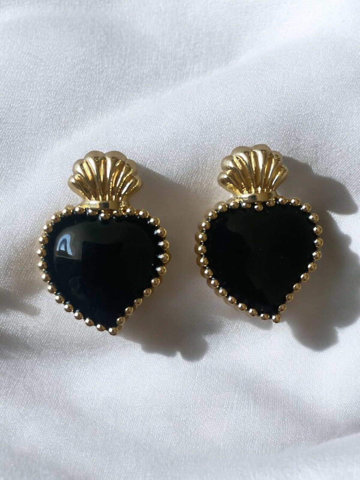 Bijou de bouton Exvoto noir